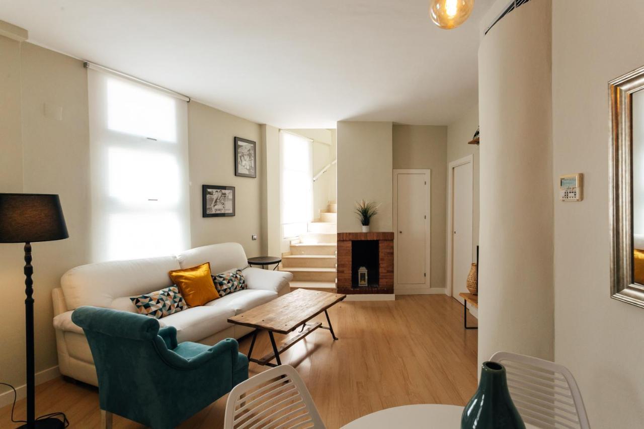 Appartamento Alohamundi Duplex Alameda Siviglia Esterno foto